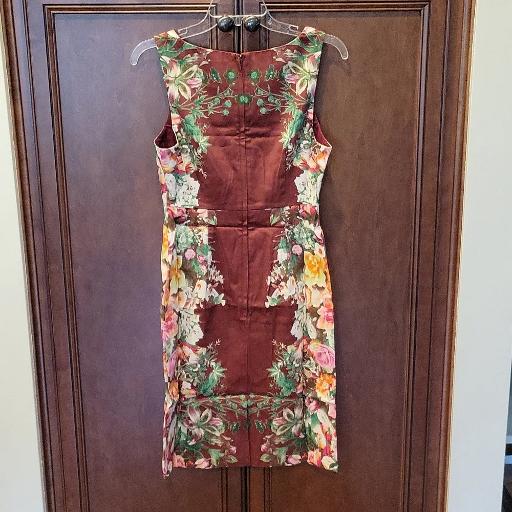 NWOT Of The Garland Variety Sheath Dress In Burgundy Floral Sz US S Sleeveless - Picture 3 of 5